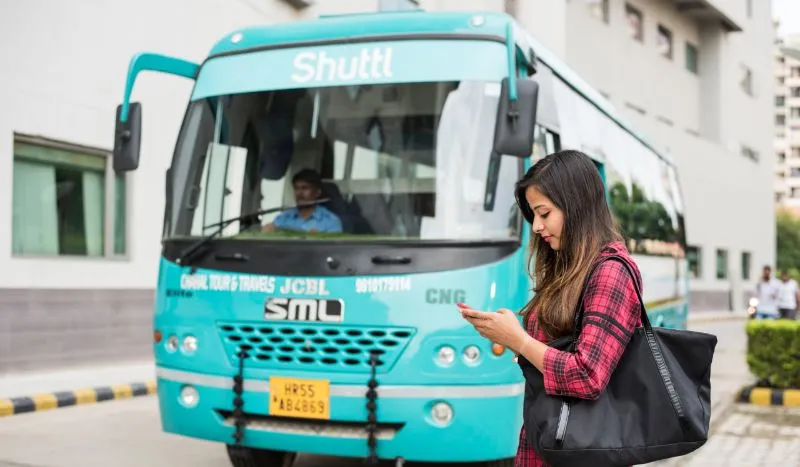 shuttl bus